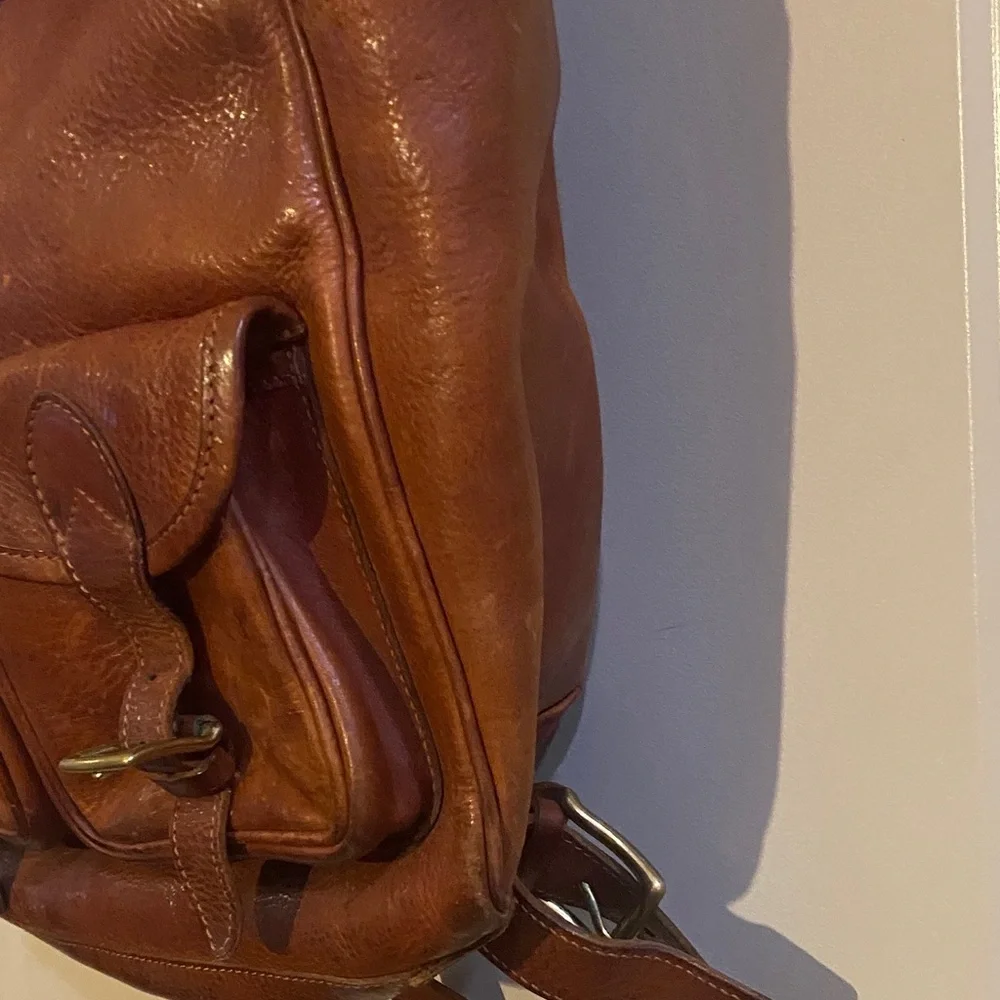 Vintage Heritage Leather Backpack in brown saddle leather
